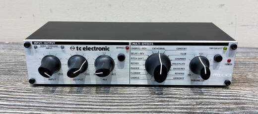 TC Electronic M100 Stereo Multi-Effects Processor